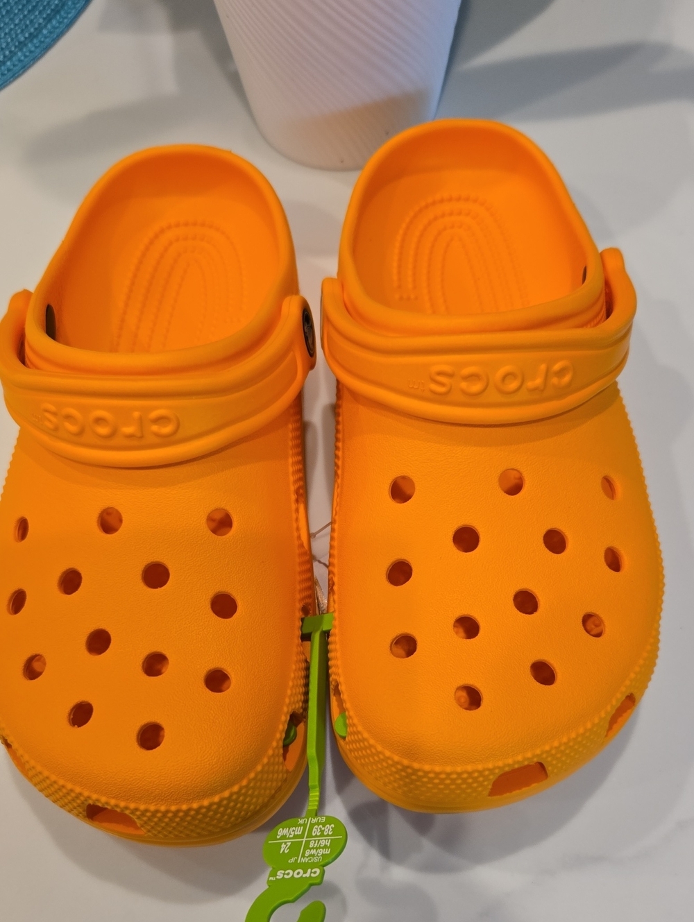 CROCS Classic Clog - Bright Orange